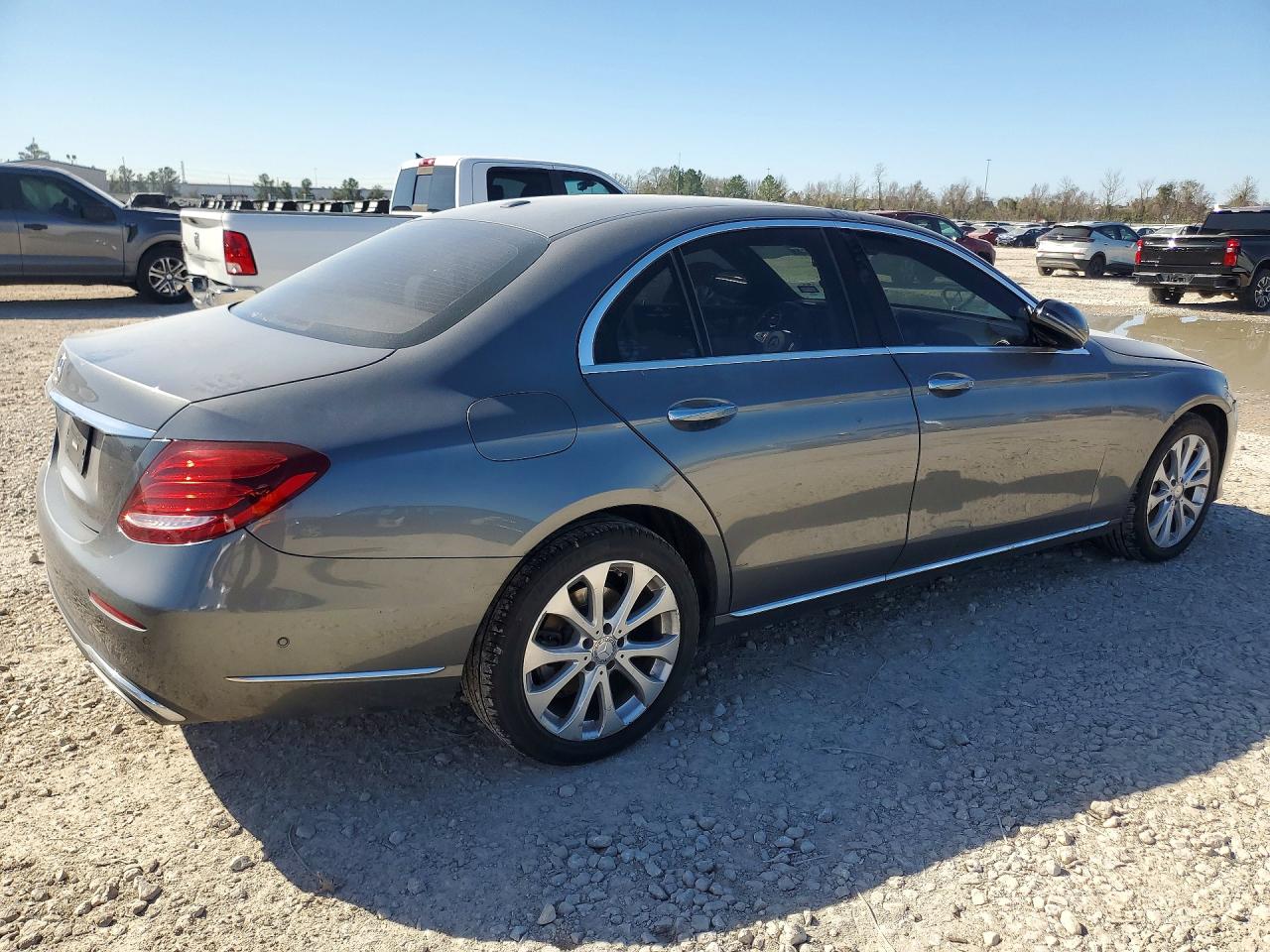 2017 MERCEDES-BENZ E 300 photo 7
