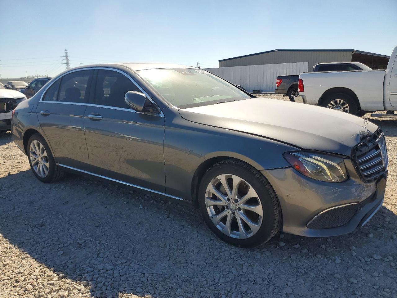 2017 MERCEDES-BENZ E 300 photo 10