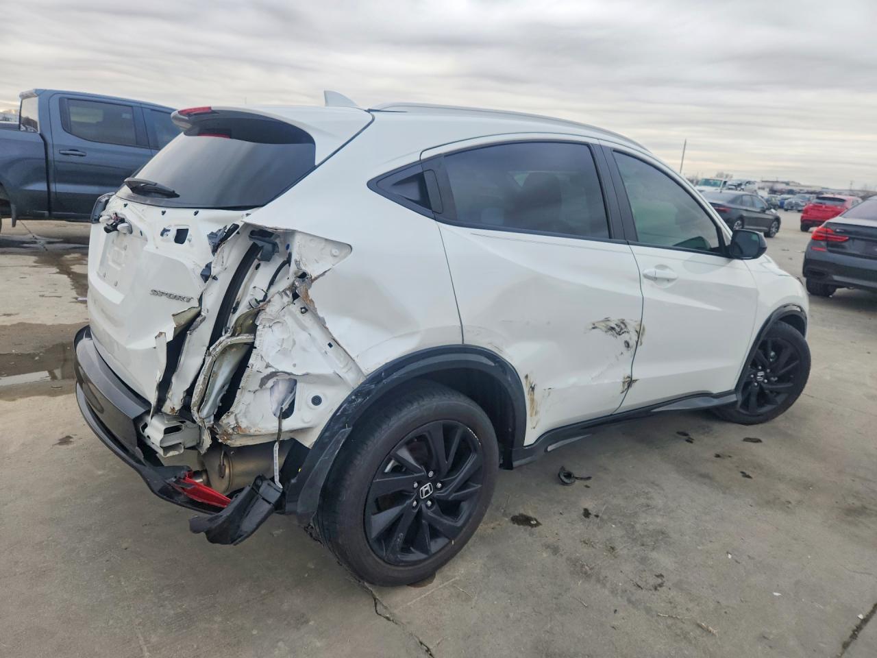 2021 HONDA HR-V SPORT photo 3