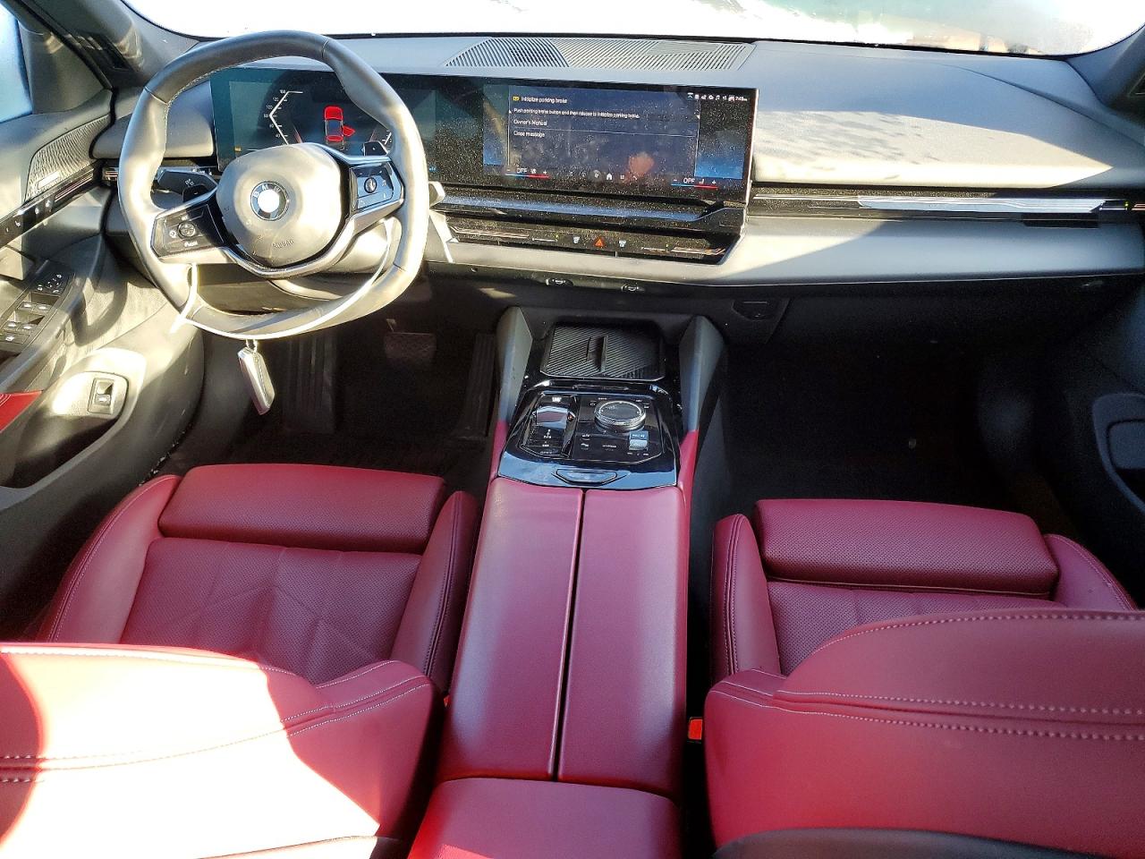 2024 BMW 530 XI photo 22
