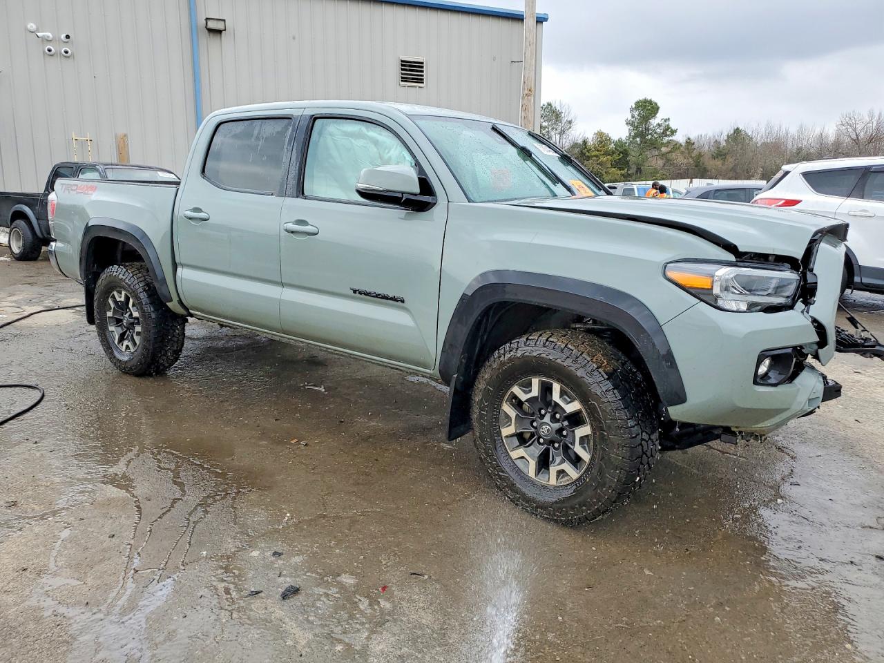 2022 TOYOTA TACOMA TRD OFF-ROAD photo 7