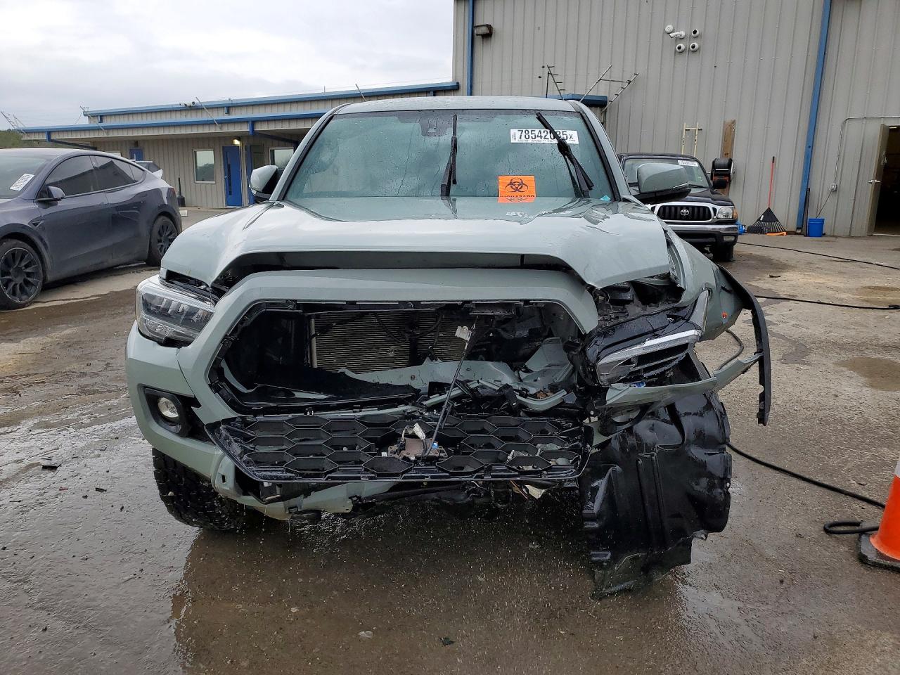2022 TOYOTA TACOMA TRD OFF-ROAD photo 9