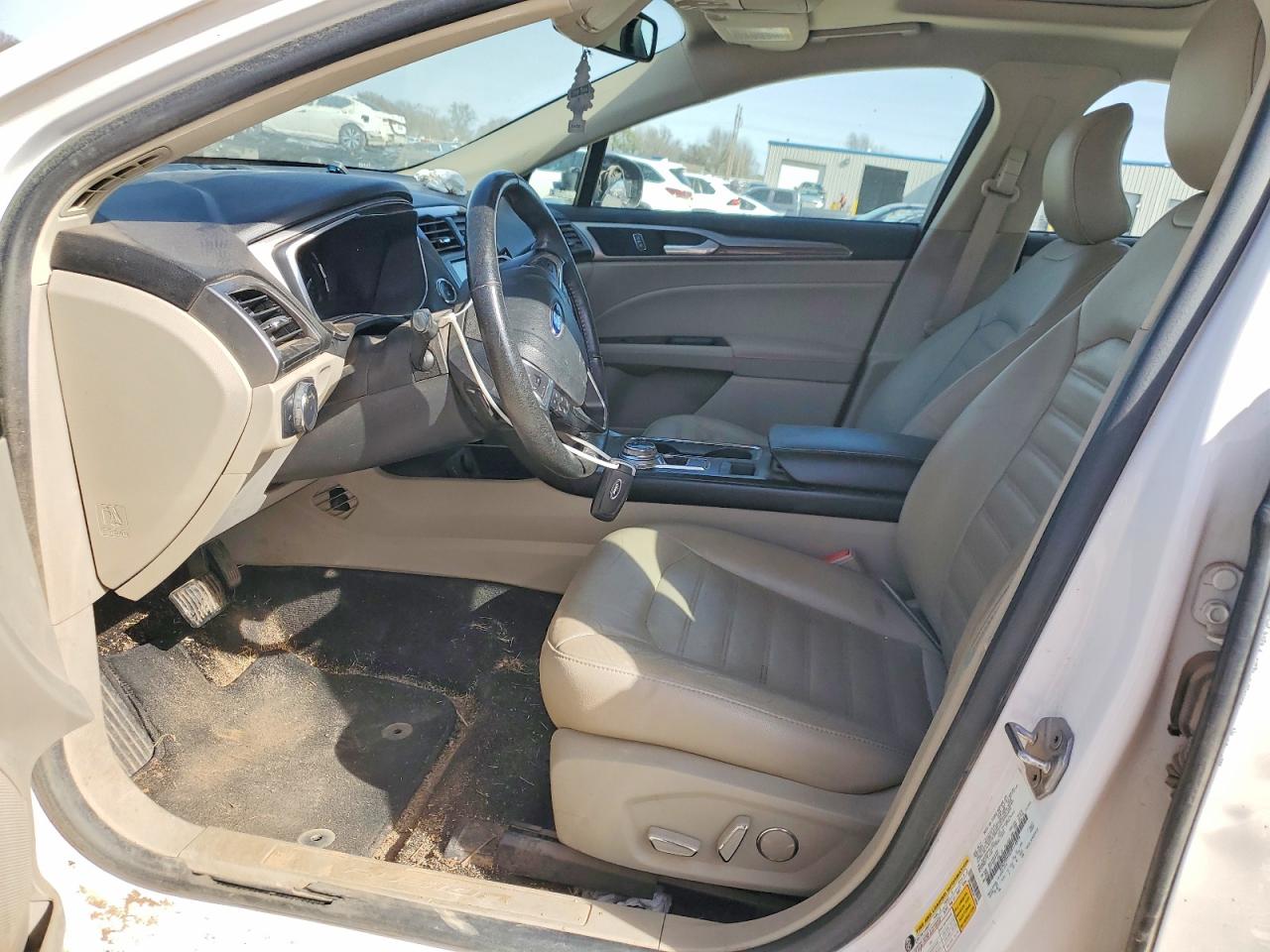 2018 FORD FUSION SE photo 13
