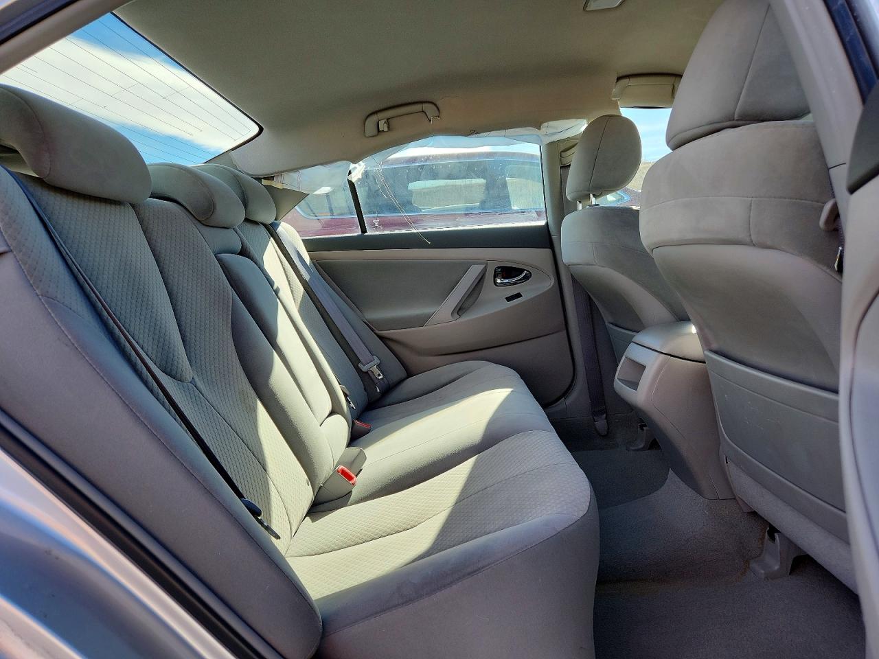 2009 TOYOTA CAMRY LE photo 28