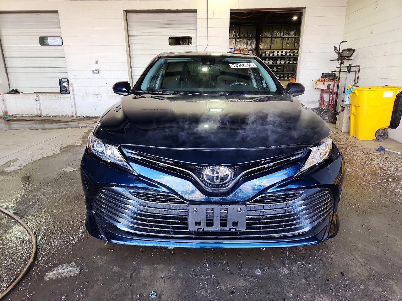 2020 TOYOTA CAMRY LE photo 5