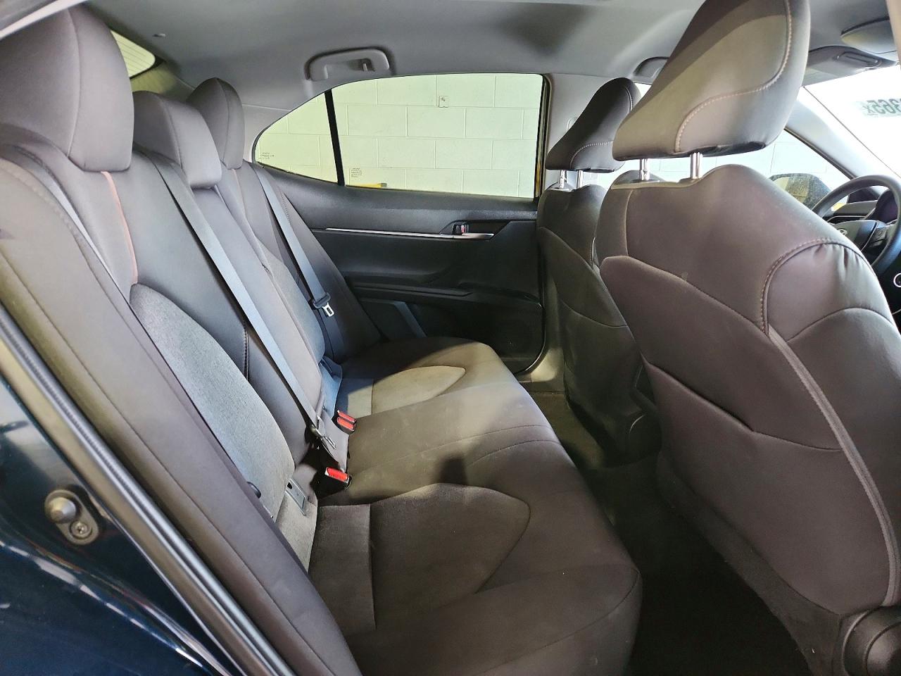 2020 TOYOTA CAMRY LE photo 10