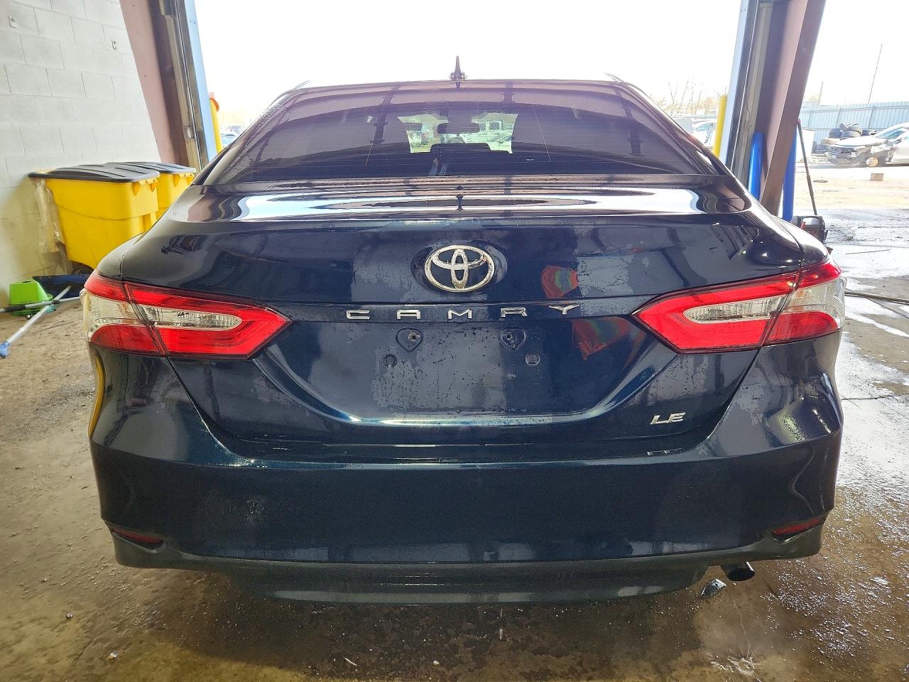 2020 TOYOTA CAMRY LE photo 6
