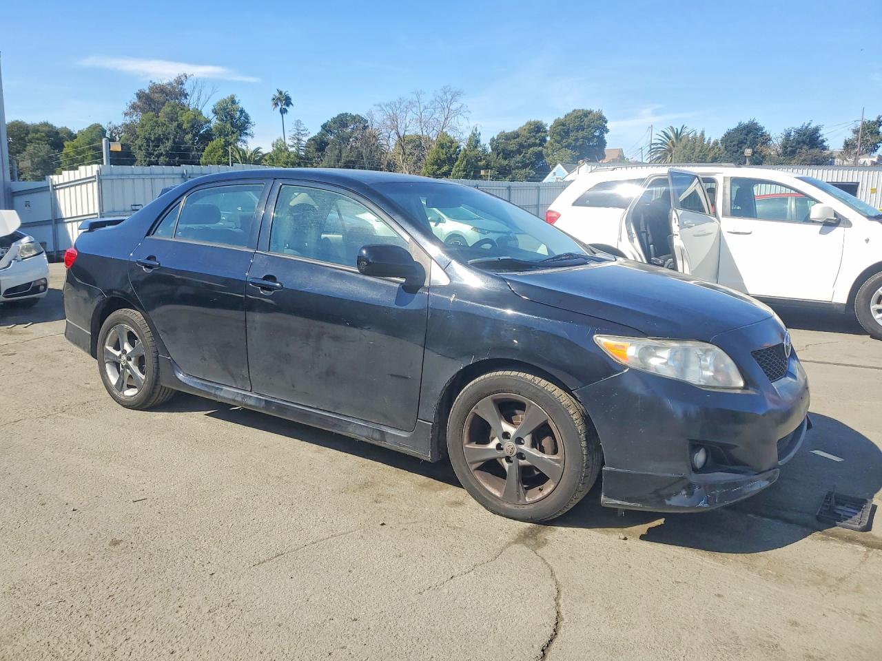 2010 TOYOTA COROLLA BASE photo 4