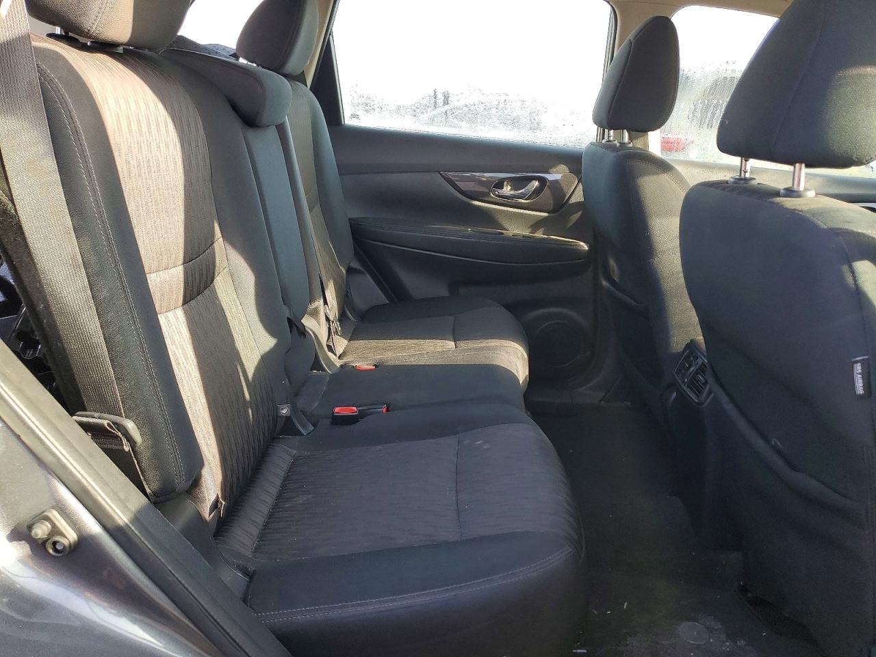 2018 NISSAN ROGUE S photo 11