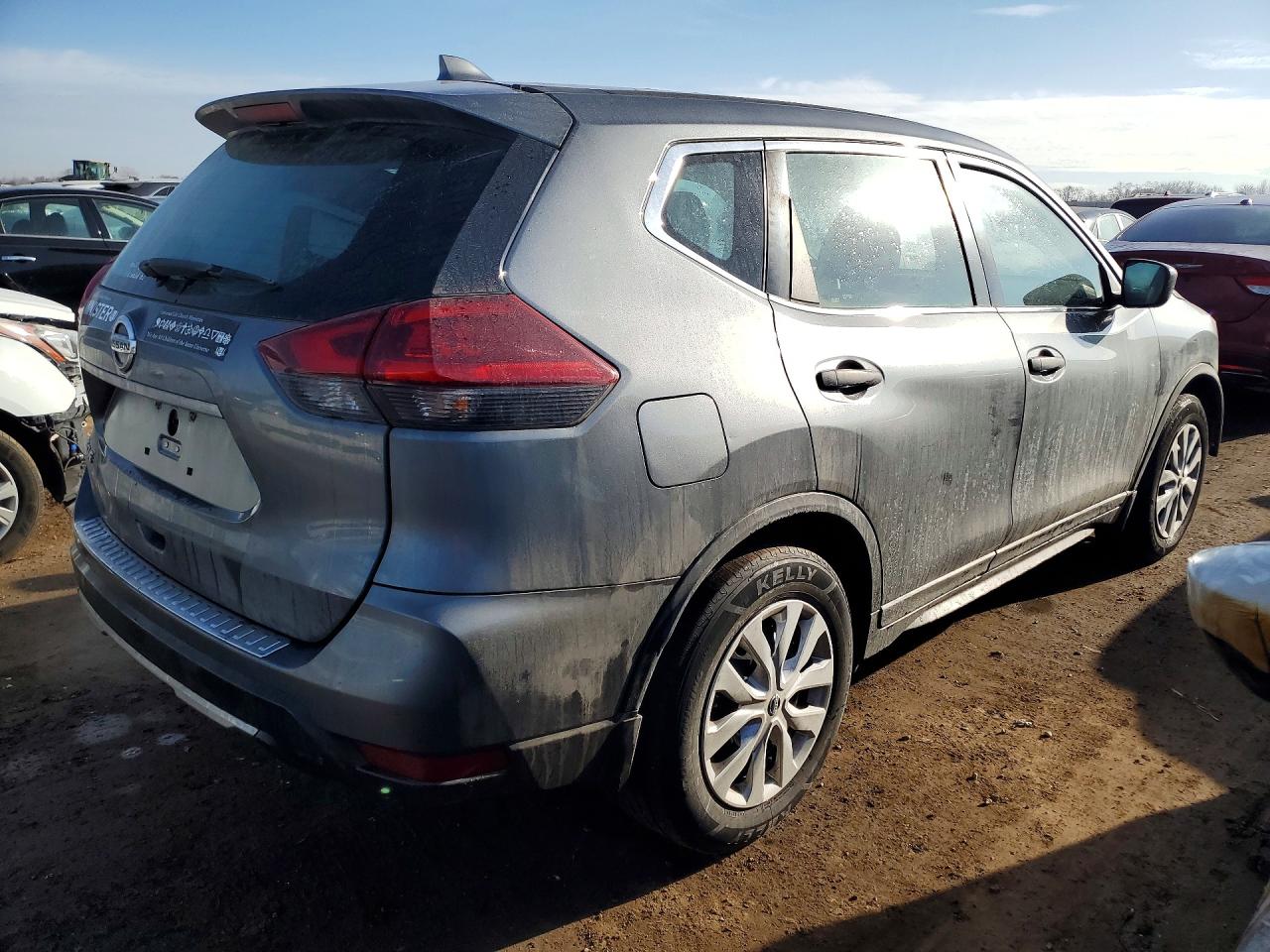 2018 NISSAN ROGUE S photo 3