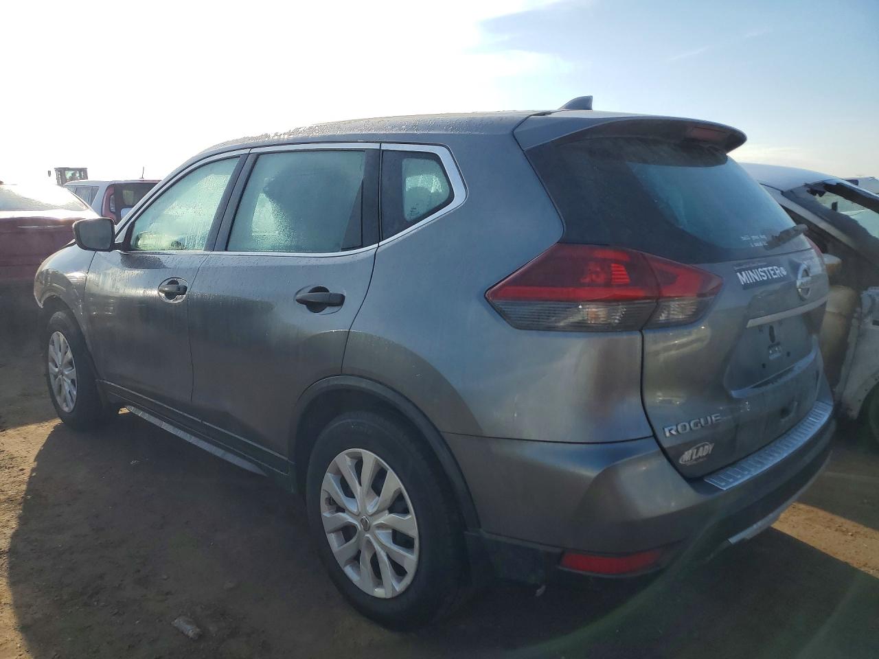 2018 NISSAN ROGUE S photo 2