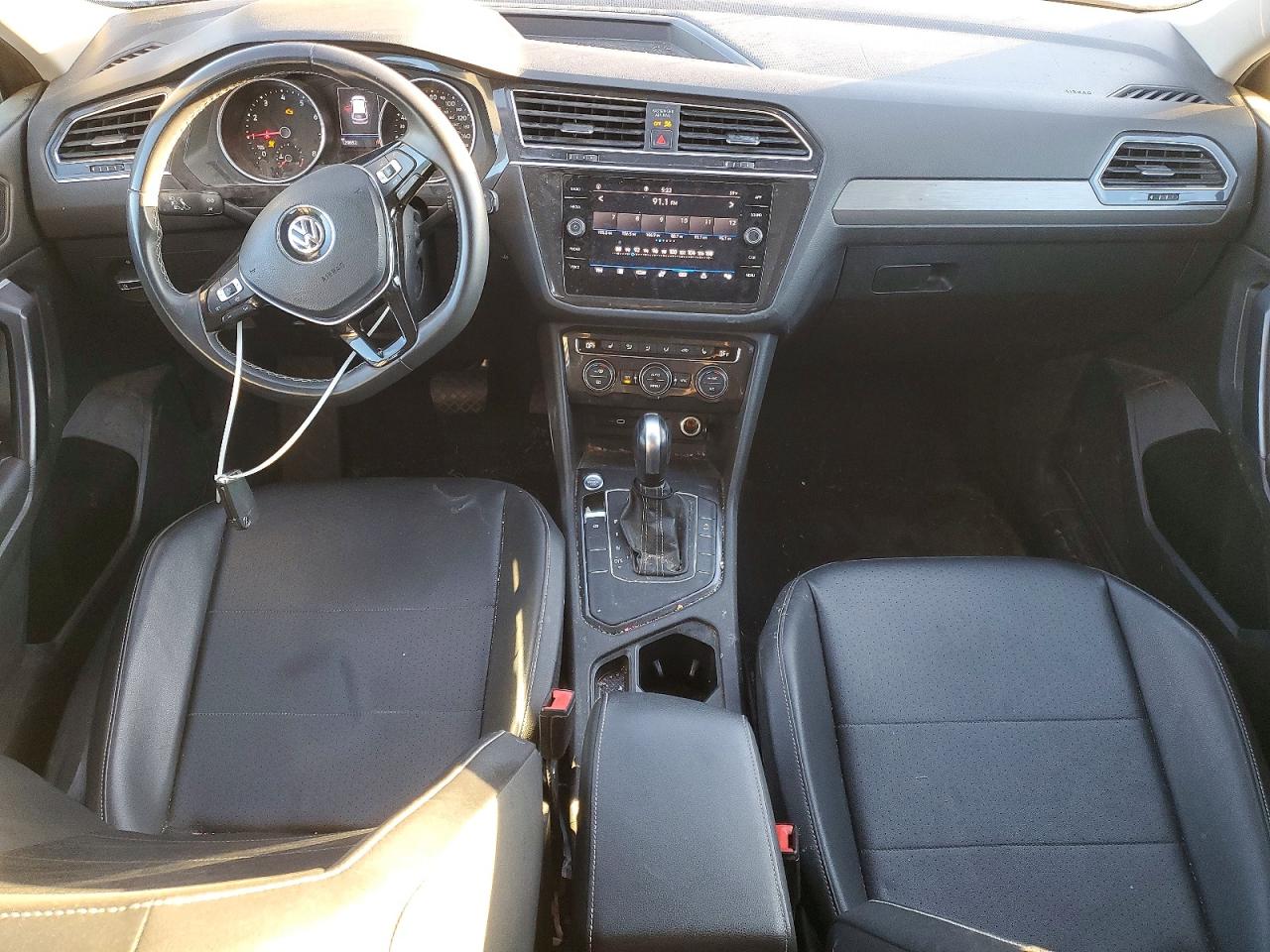 2021 VOLKSWAGEN TIGUAN SE photo 8