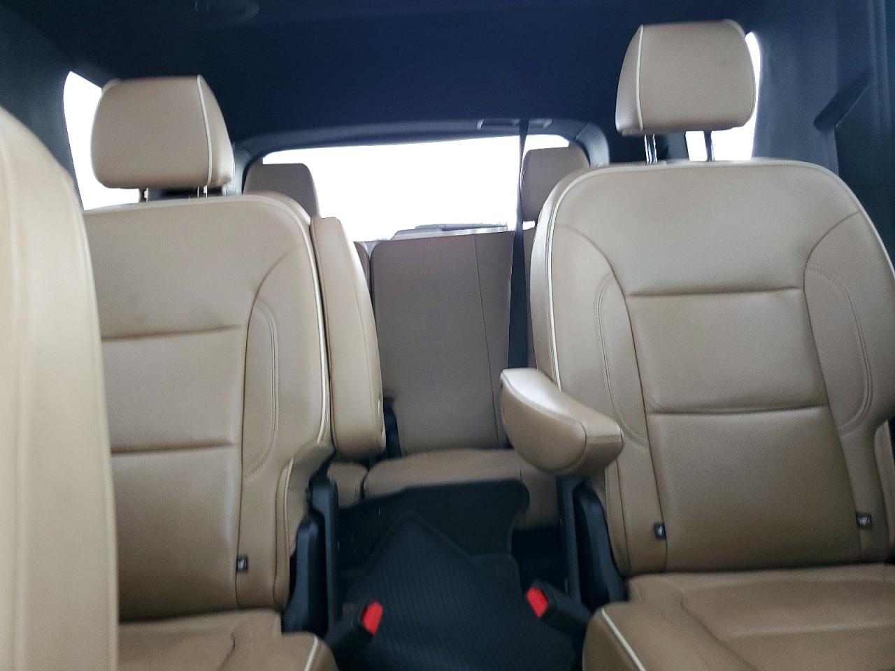 2023 CHEVROLET TRAVERSE PREMIER photo 10