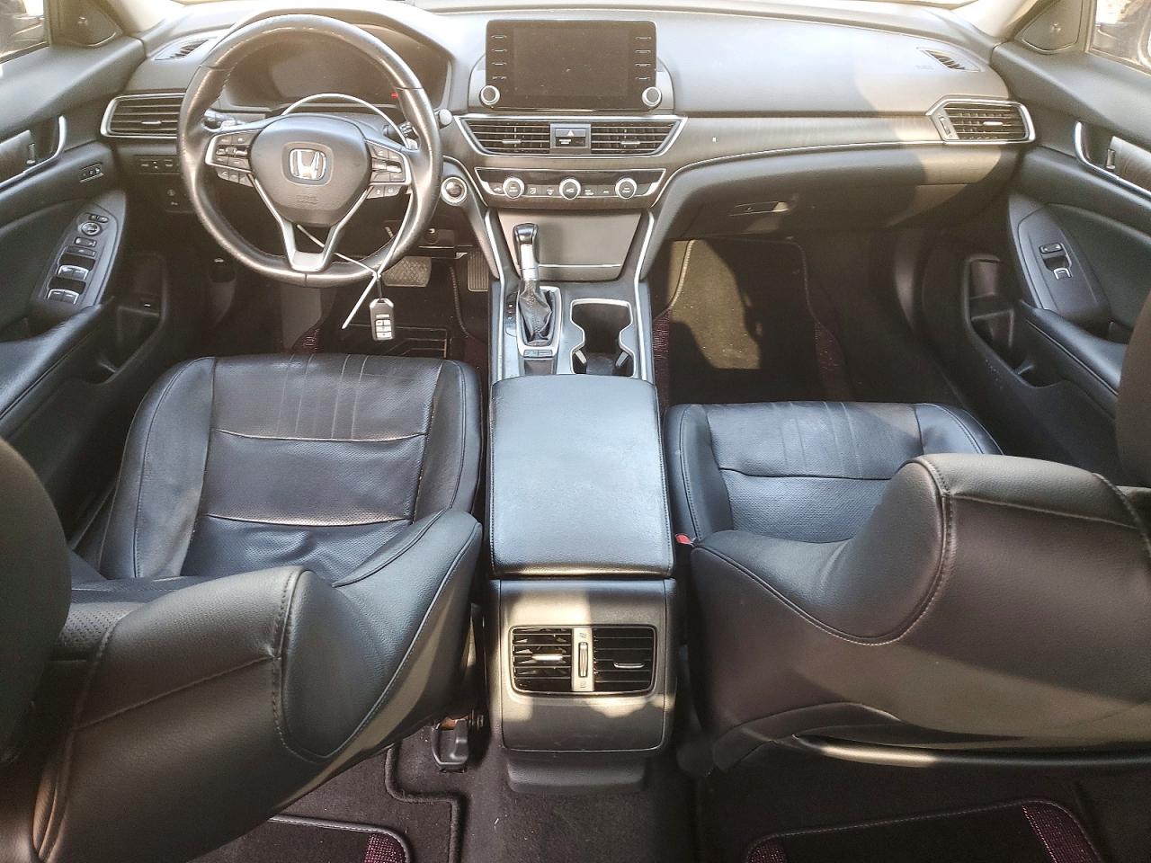 2018 HONDA ACCORD TOURING photo 15