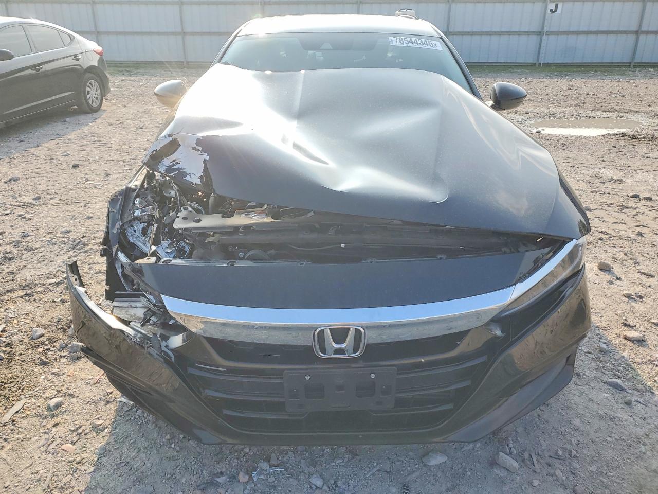 2018 HONDA ACCORD TOURING photo 9