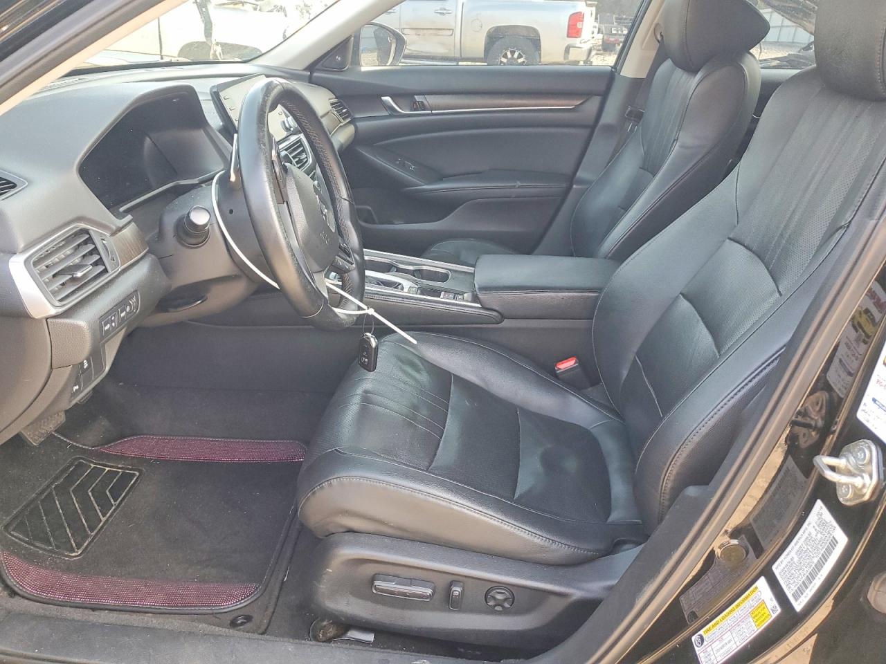 2018 HONDA ACCORD TOURING photo 13
