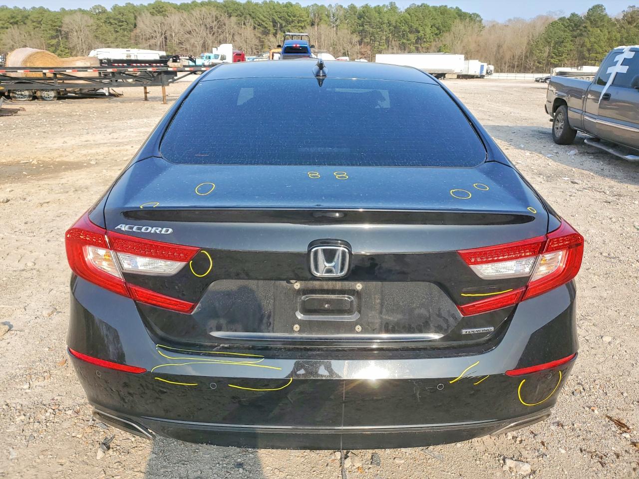 2018 HONDA ACCORD TOURING photo 11