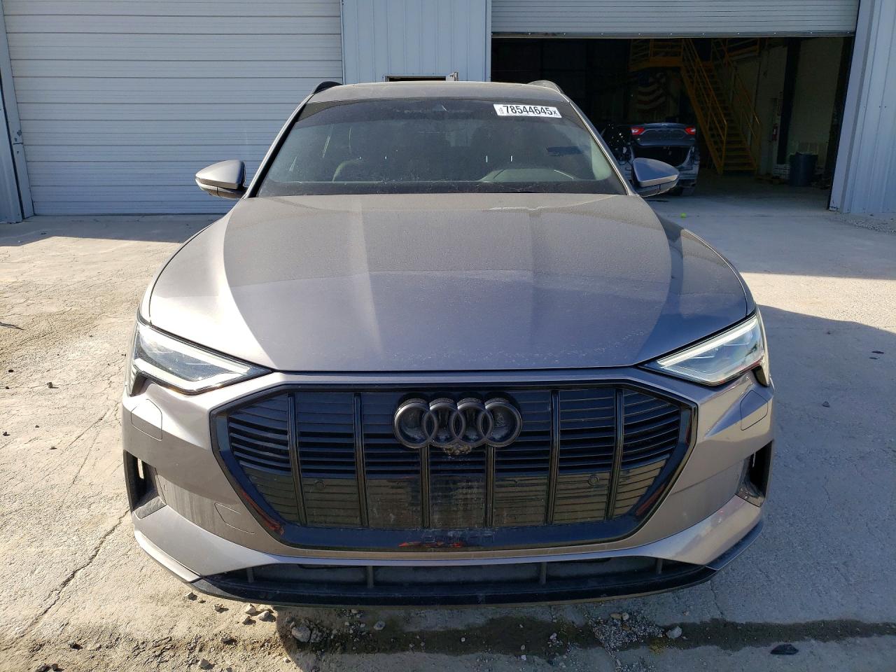 2022 AUDI E-TRON PREMIUM photo 9