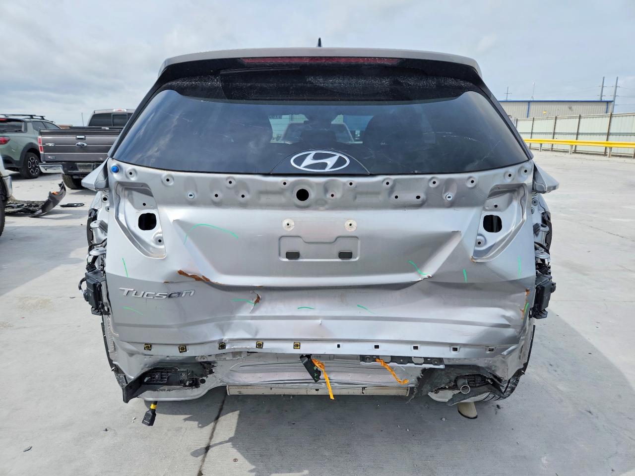 2024 HYUNDAI TUCSON SEL photo 16