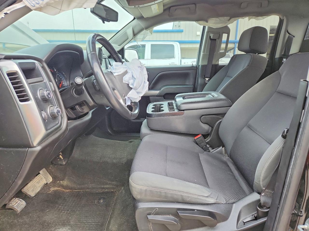 2018 CHEVROLET SILVERADO K1500 LT photo 19