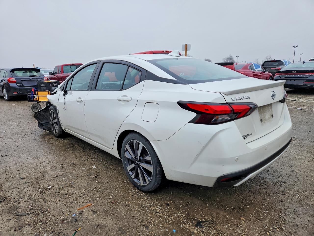 2020 NISSAN VERSA SR photo 4