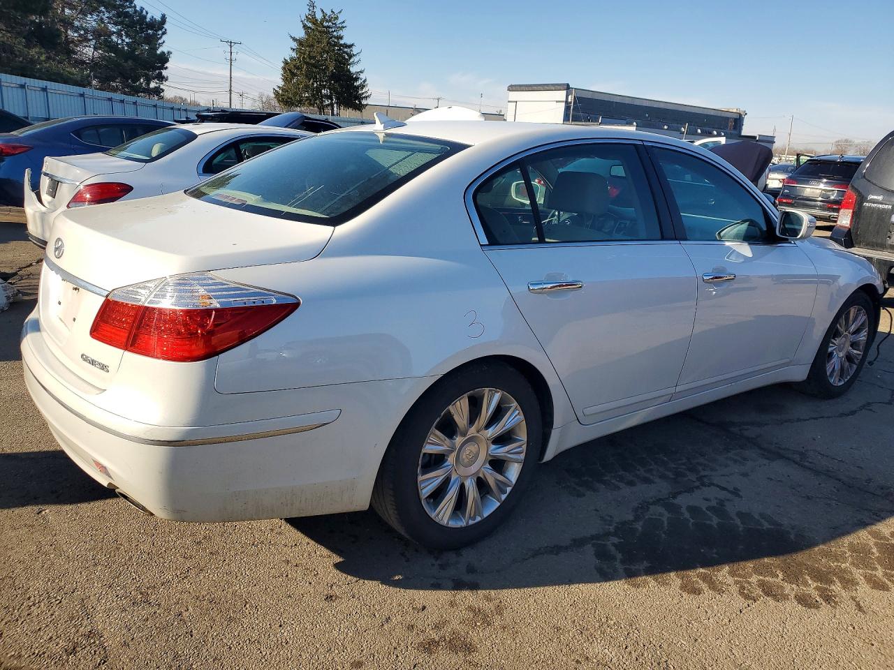 2011 HYUNDAI GENESIS 3.8L V6 photo 3