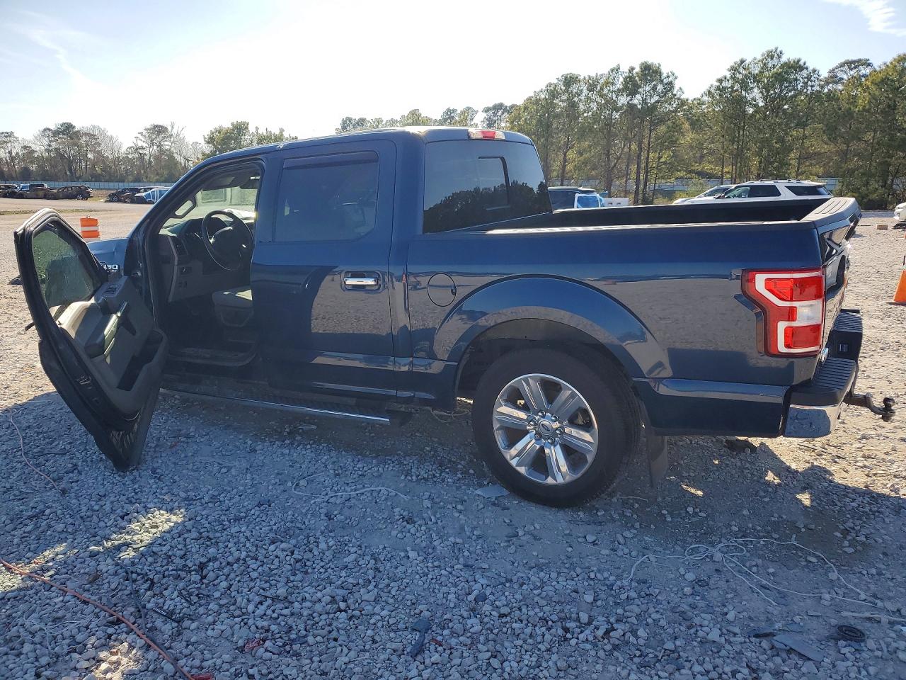 2019 FORD F150 SUPERCREW photo 2