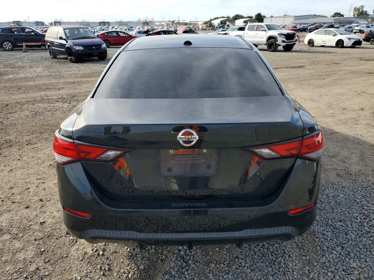 2022 NISSAN SENTRA SV photo 11