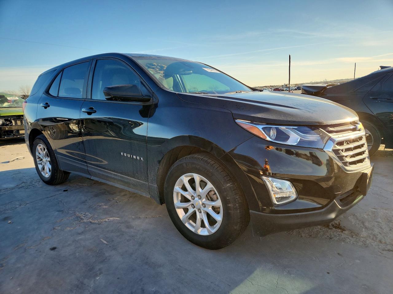 2020 CHEVROLET EQUINOX LS photo 4
