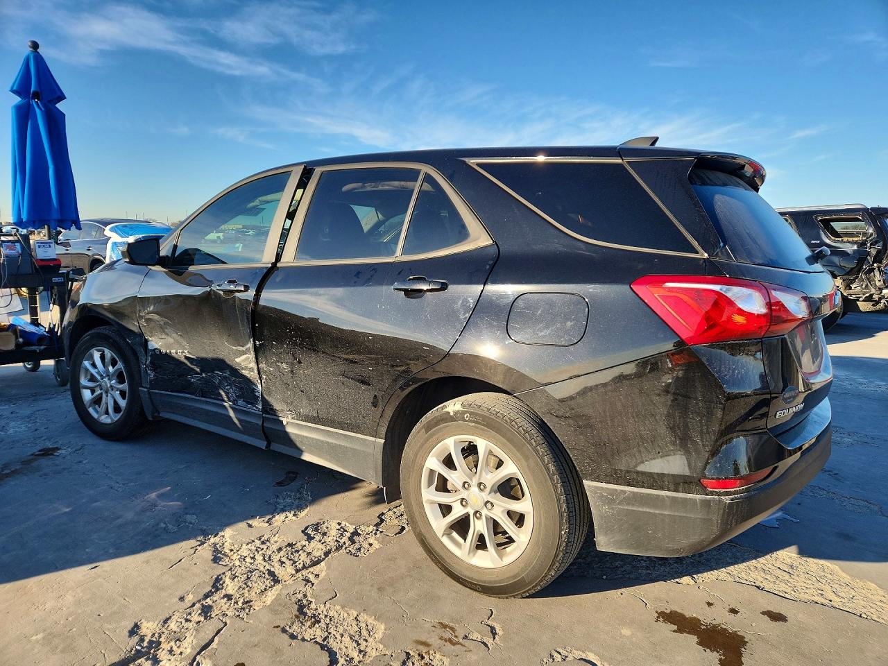 2020 CHEVROLET EQUINOX LS photo 2