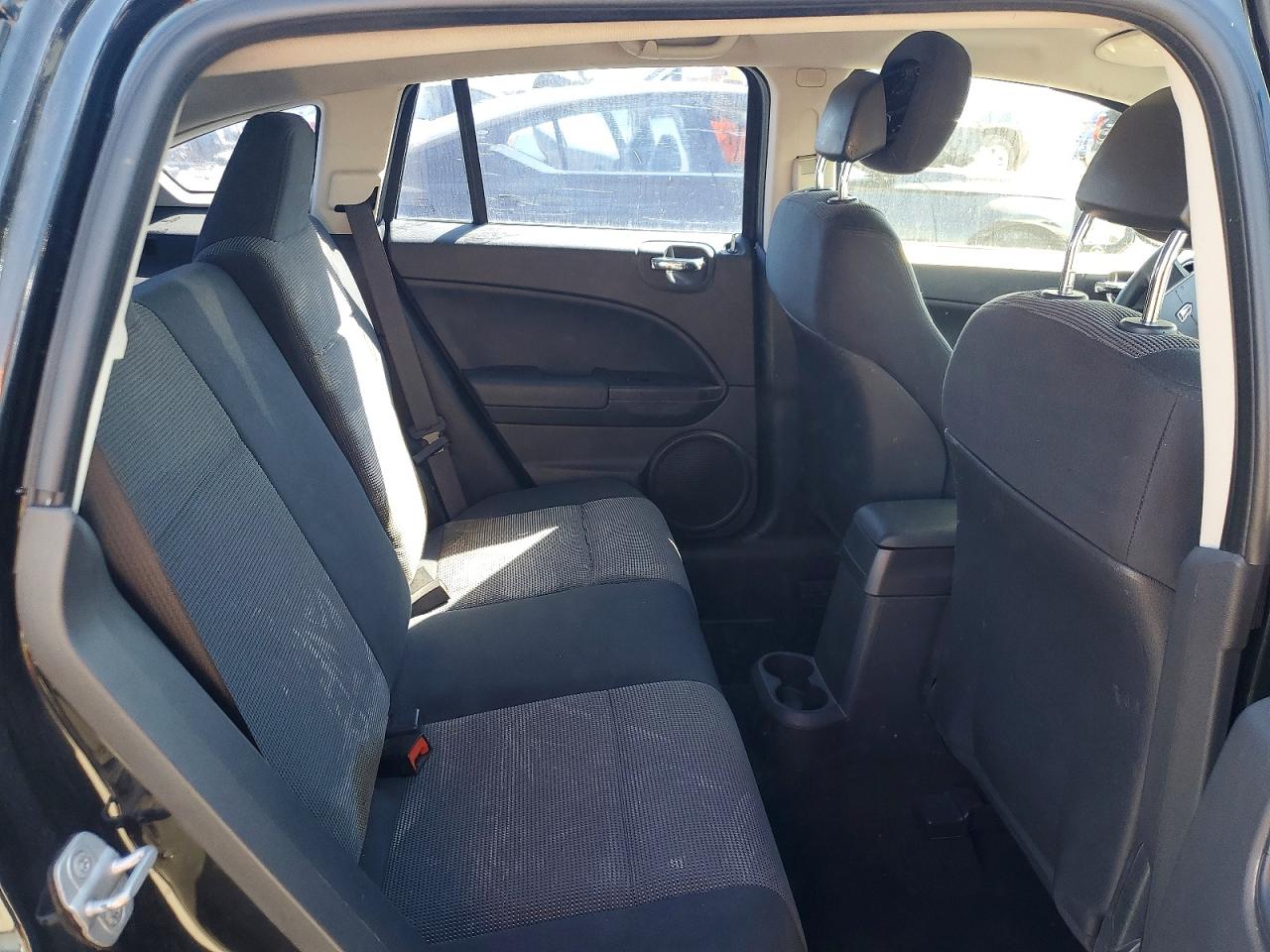 2011 DODGE CALIBER MAINSTREET photo 10