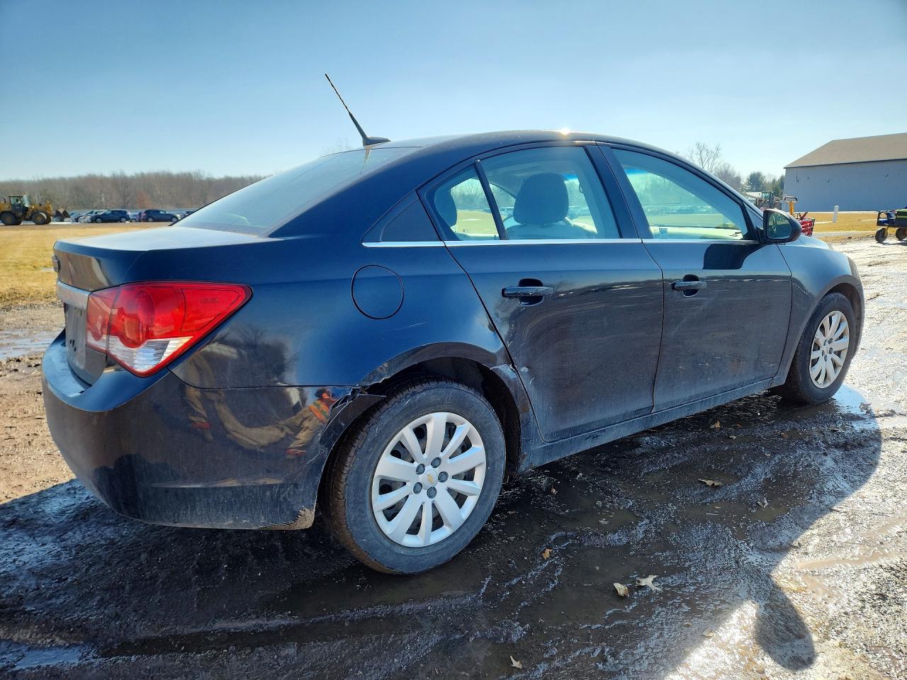 2011 CHEVROLET CRUZE LS photo 3