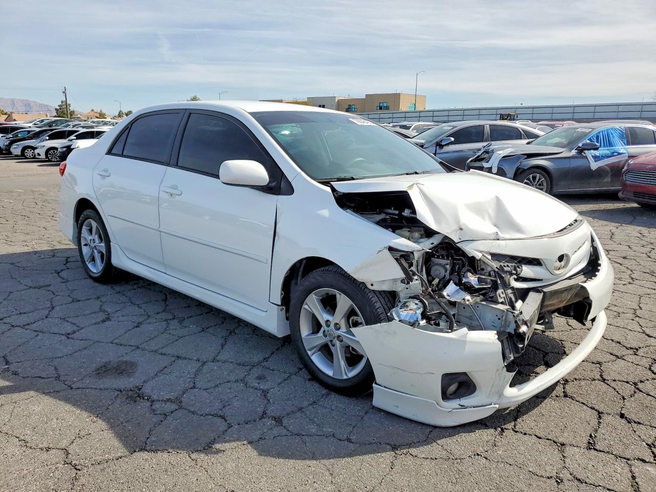 2013 TOYOTA COROLLA S photo 4