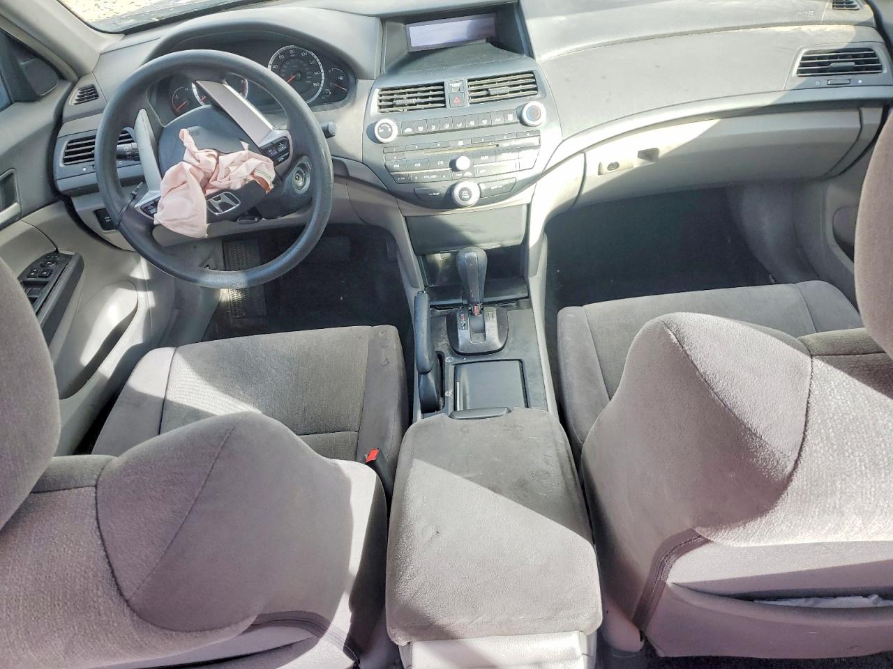 2009 HONDA ACCORD LX photo 22