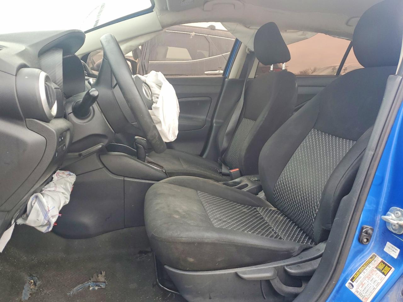 2021 NISSAN VERSA S photo 13