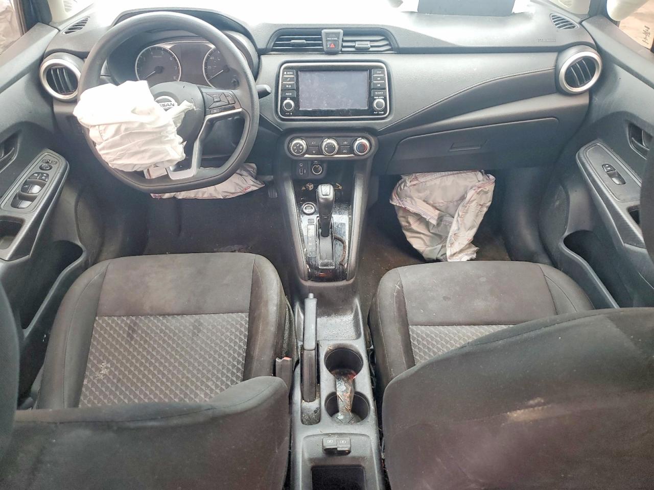 2021 NISSAN VERSA S photo 15