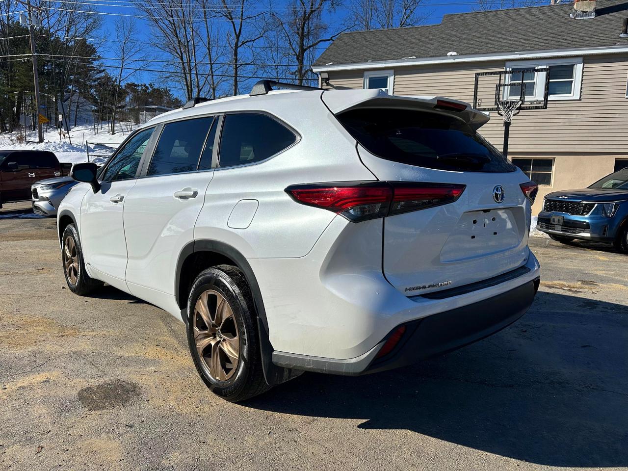 2023 TOYOTA HIGHLANDER HYBRID BRONZE EDITION photo 2