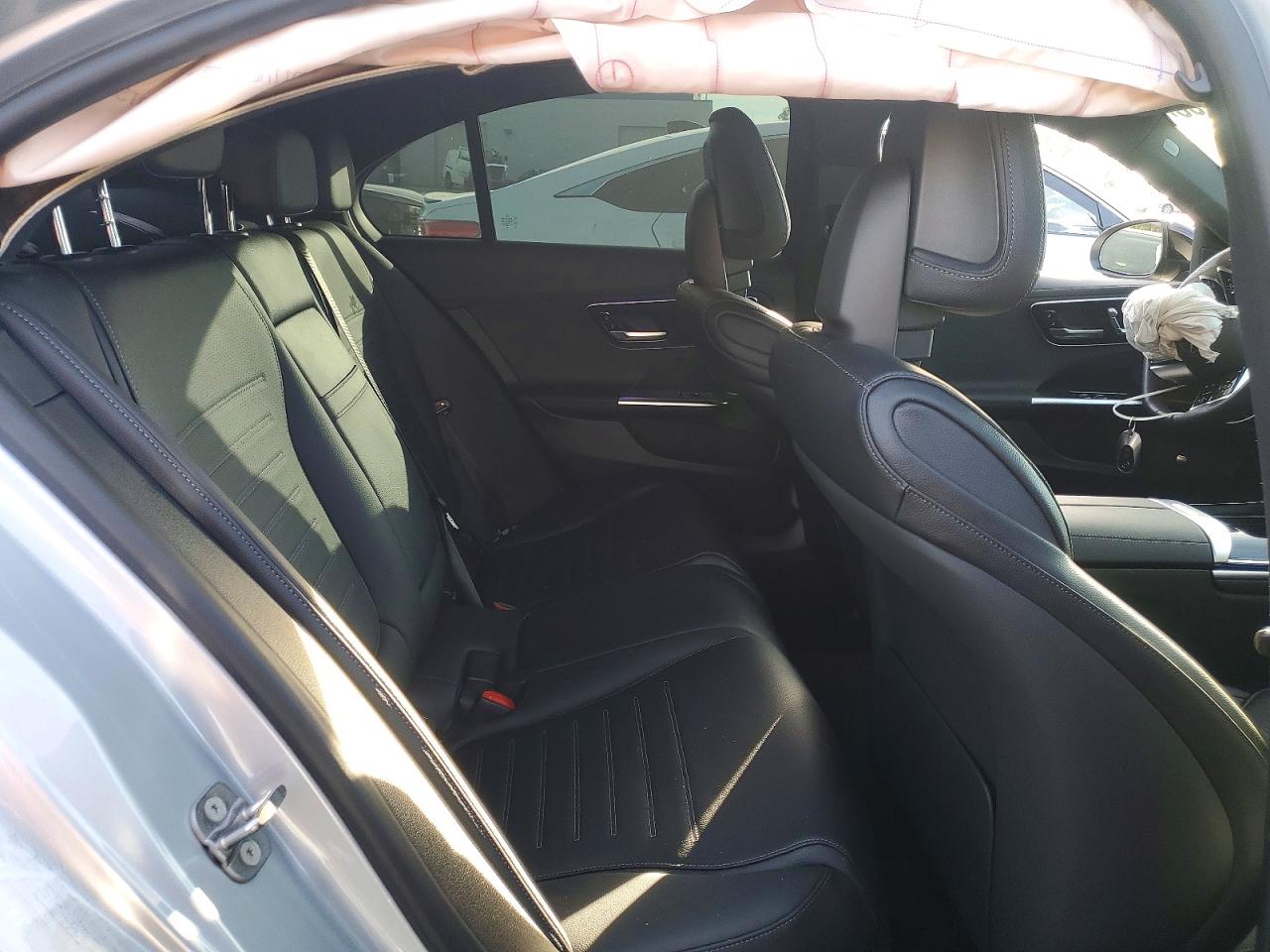 2025 MERCEDES-BENZ C 300 photo 19