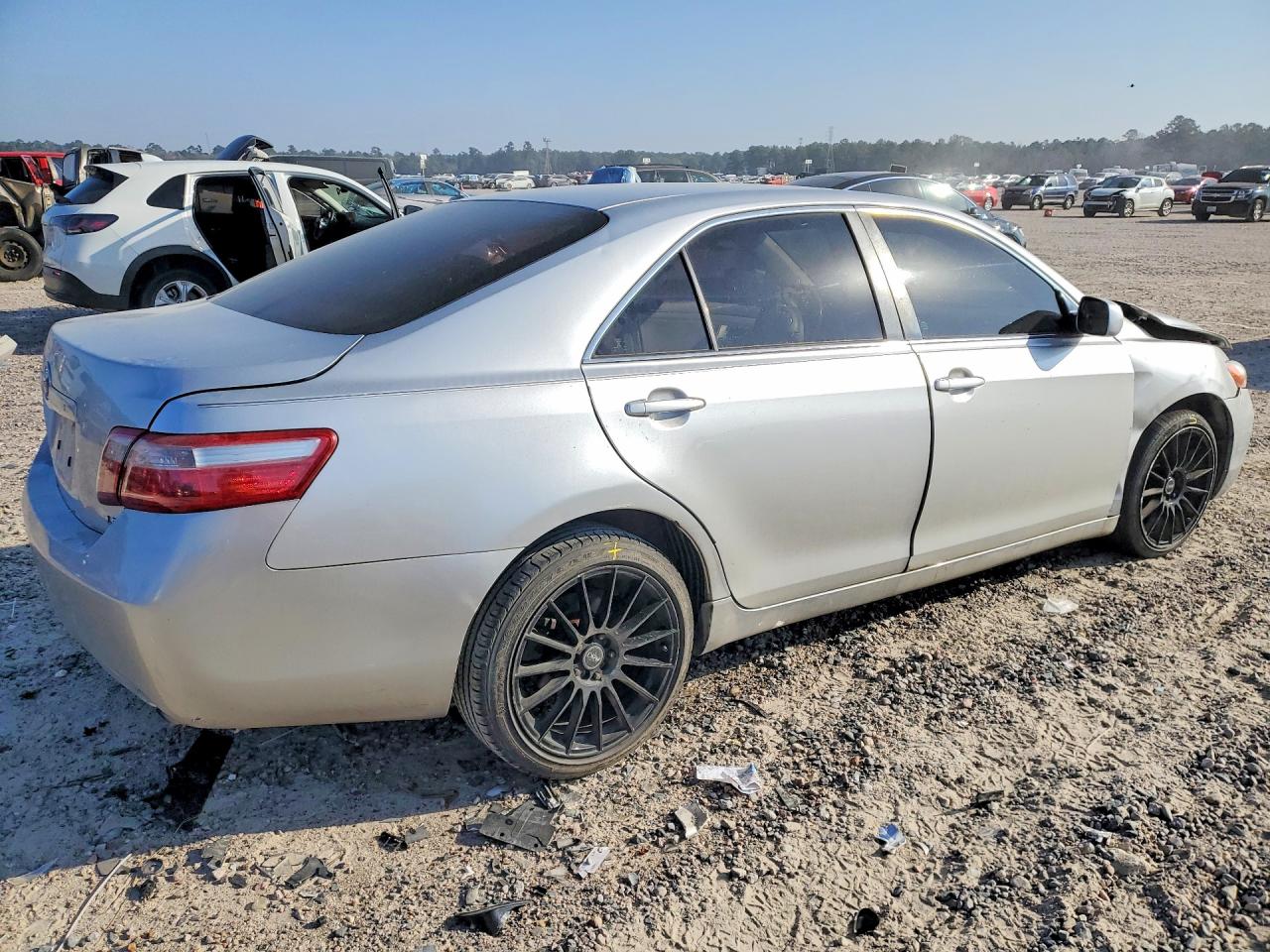 2009 TOYOTA CAMRY photo 3