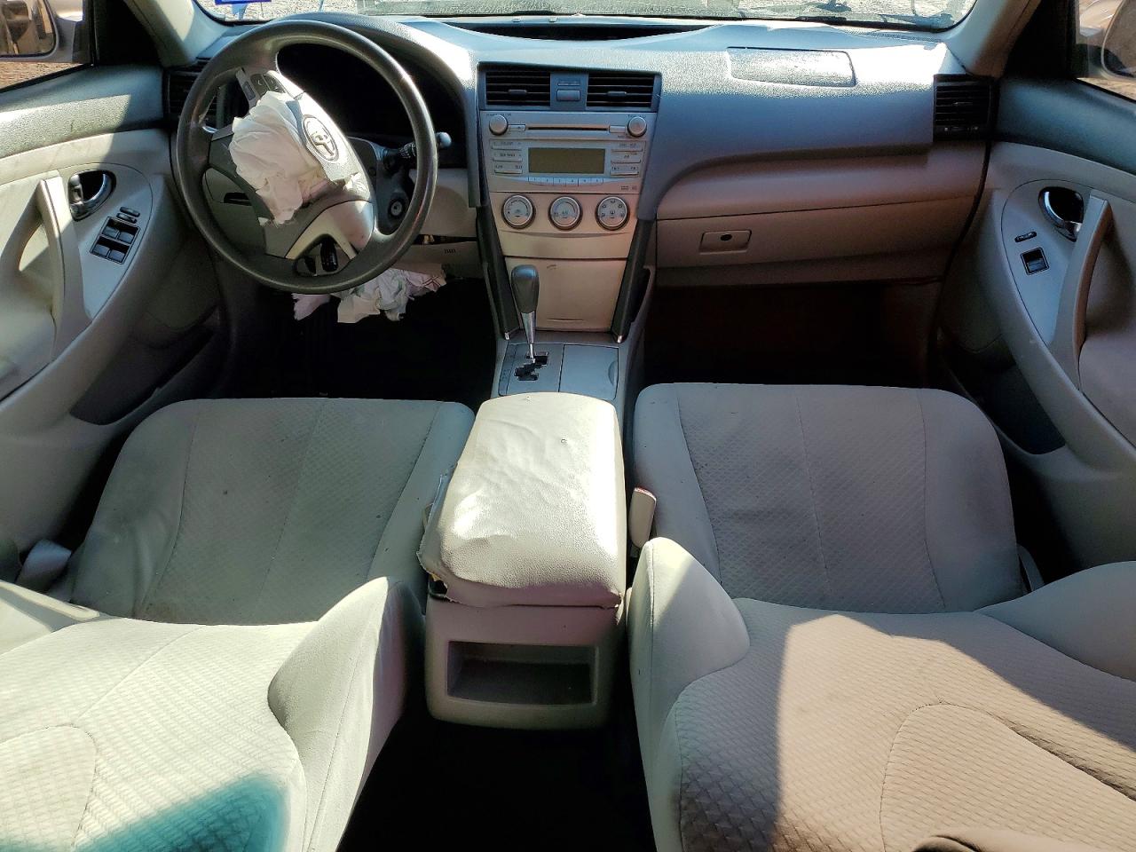 2009 TOYOTA CAMRY photo 8