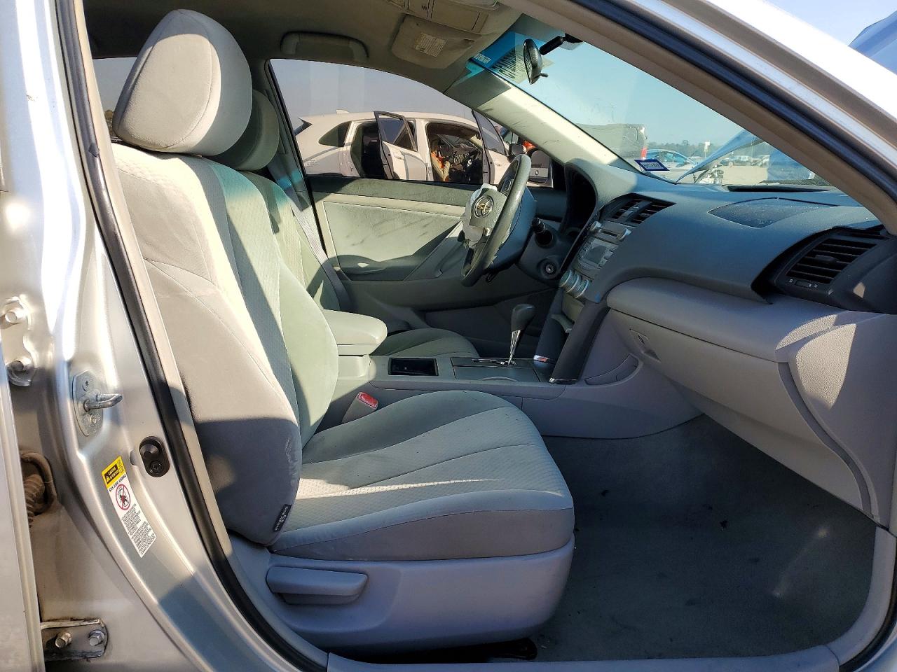 2009 TOYOTA CAMRY photo 7