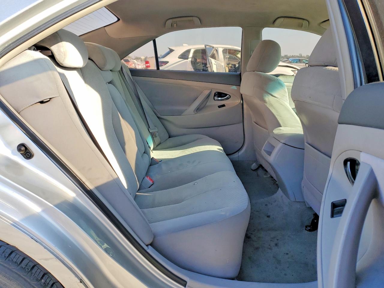 2009 TOYOTA CAMRY photo 11