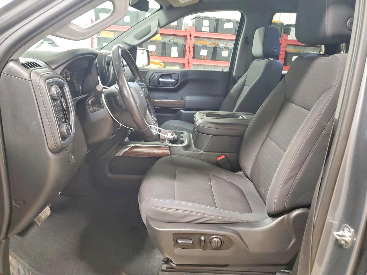 2020 CHEVROLET SILVERADO K1500 RST photo 13