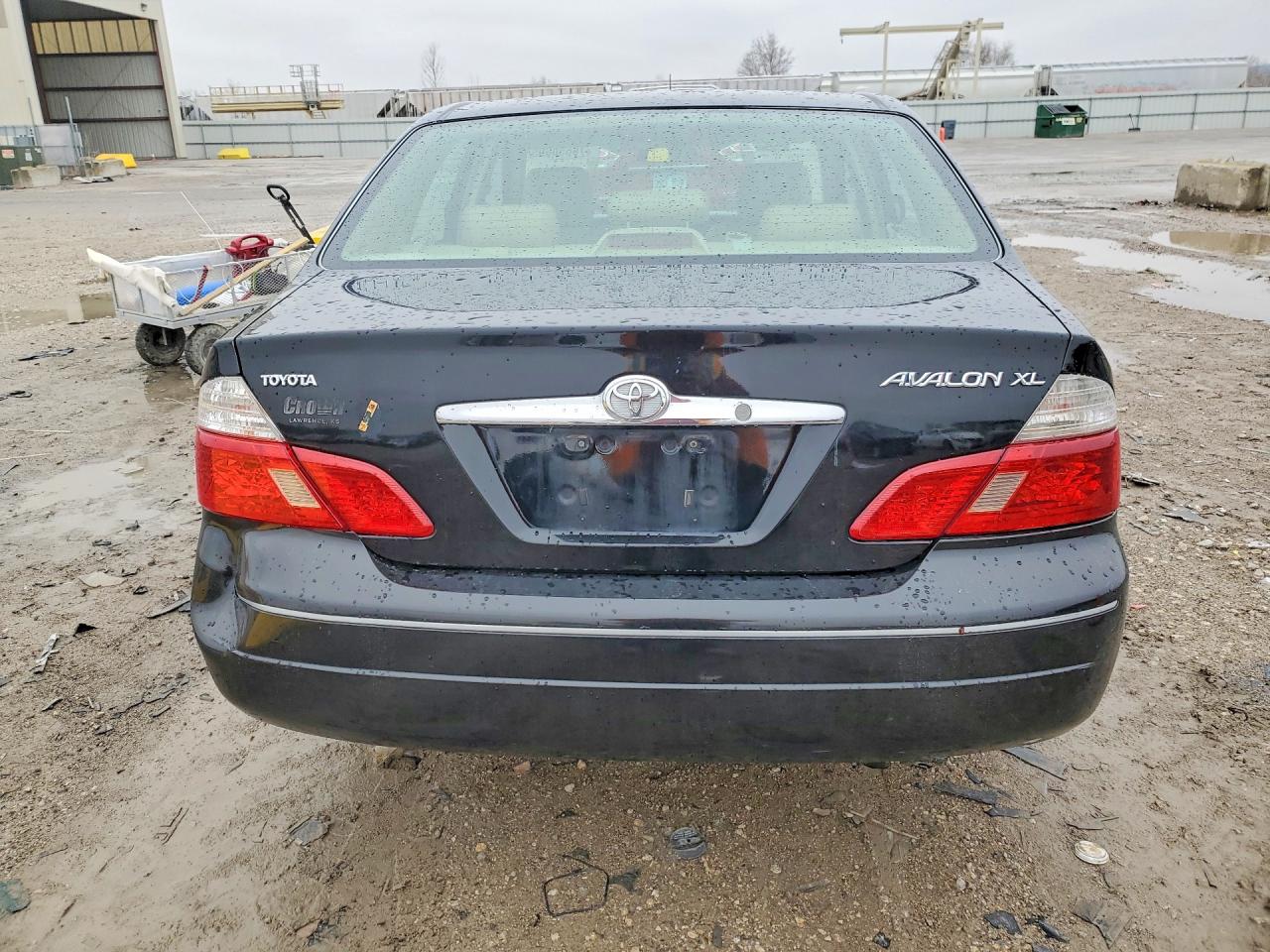 2003 TOYOTA AVALON XL photo 11