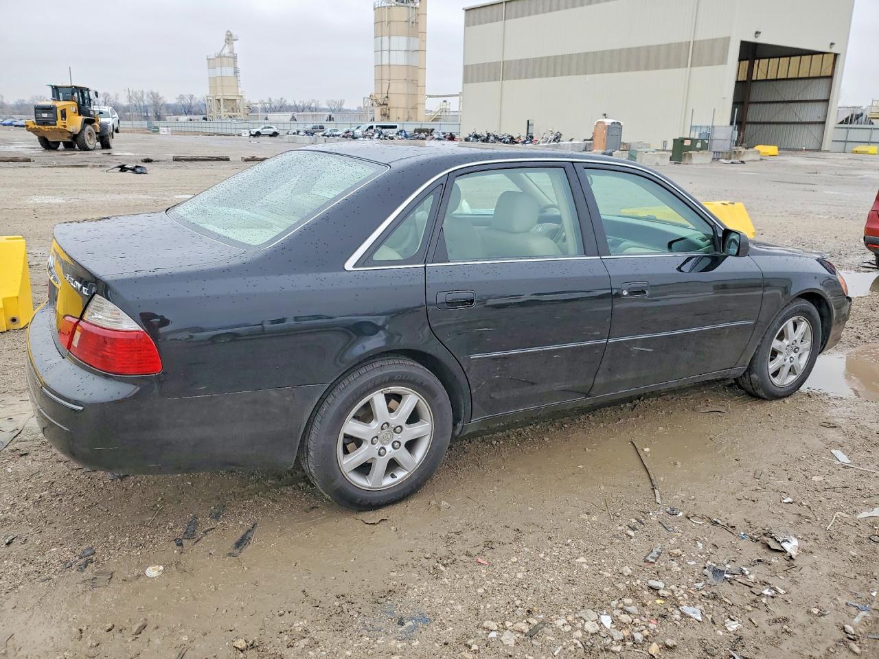 2003 TOYOTA AVALON XL photo 5