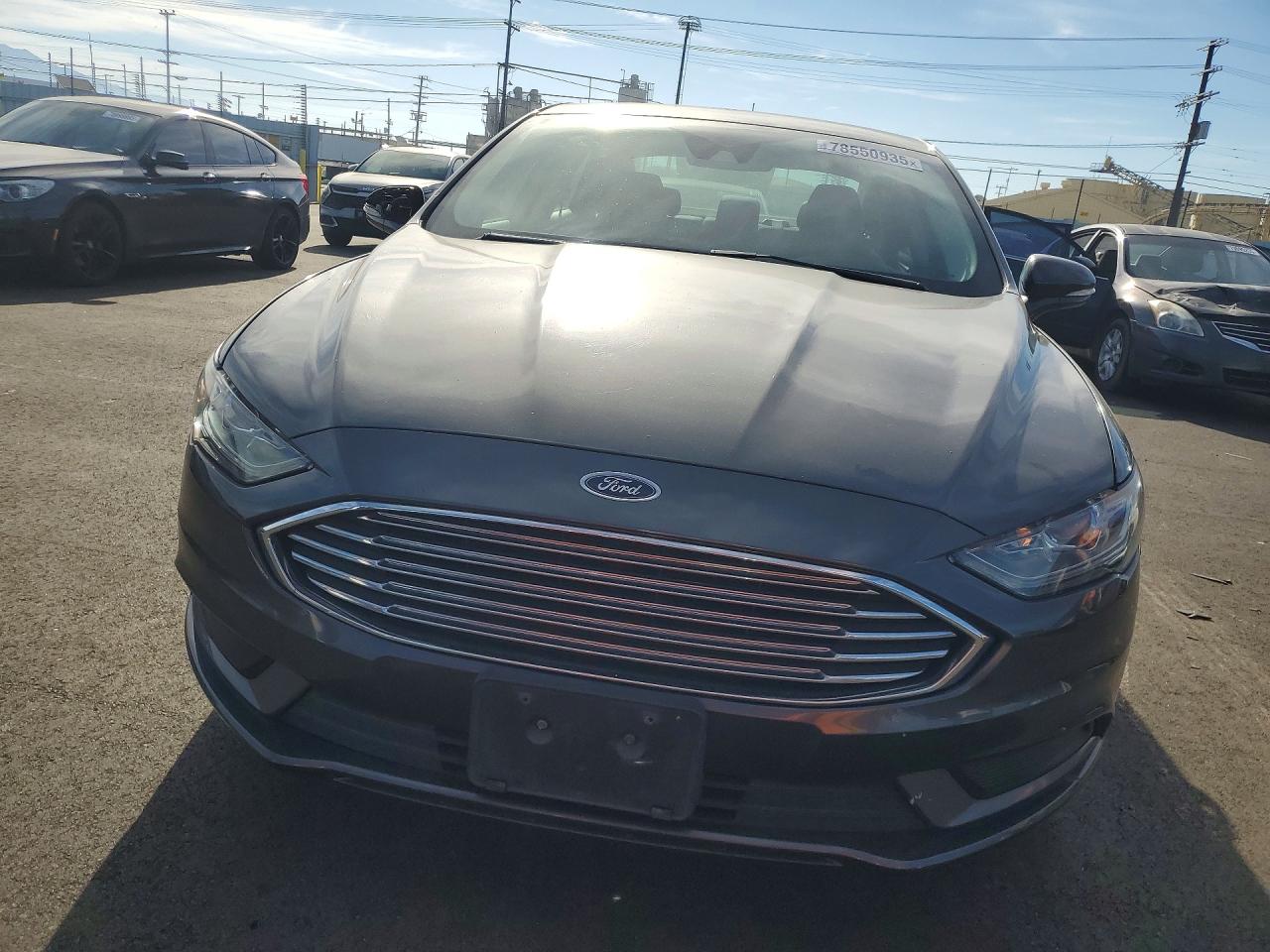 2017 FORD FUSION SE photo 9