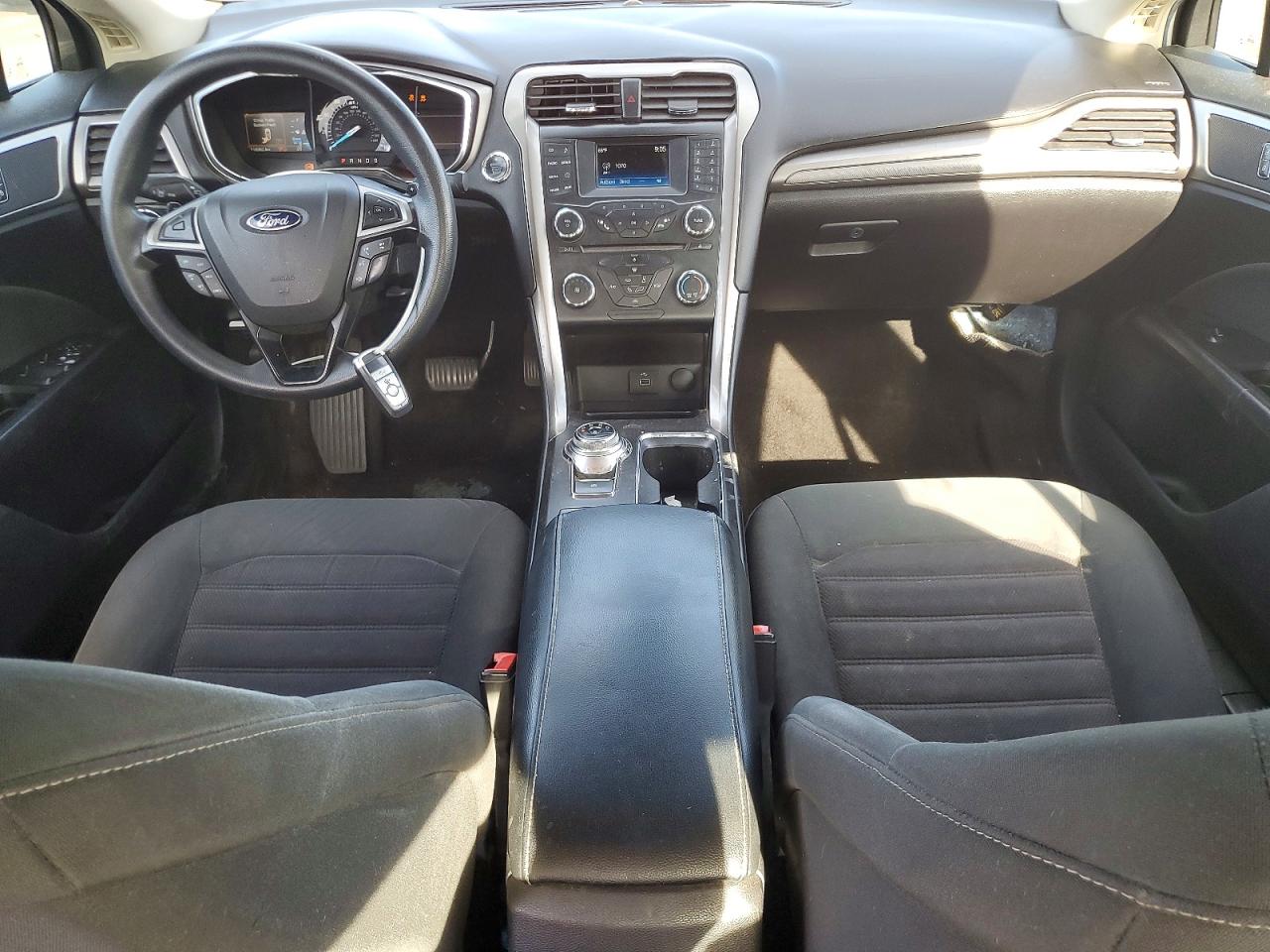 2017 FORD FUSION SE photo 15