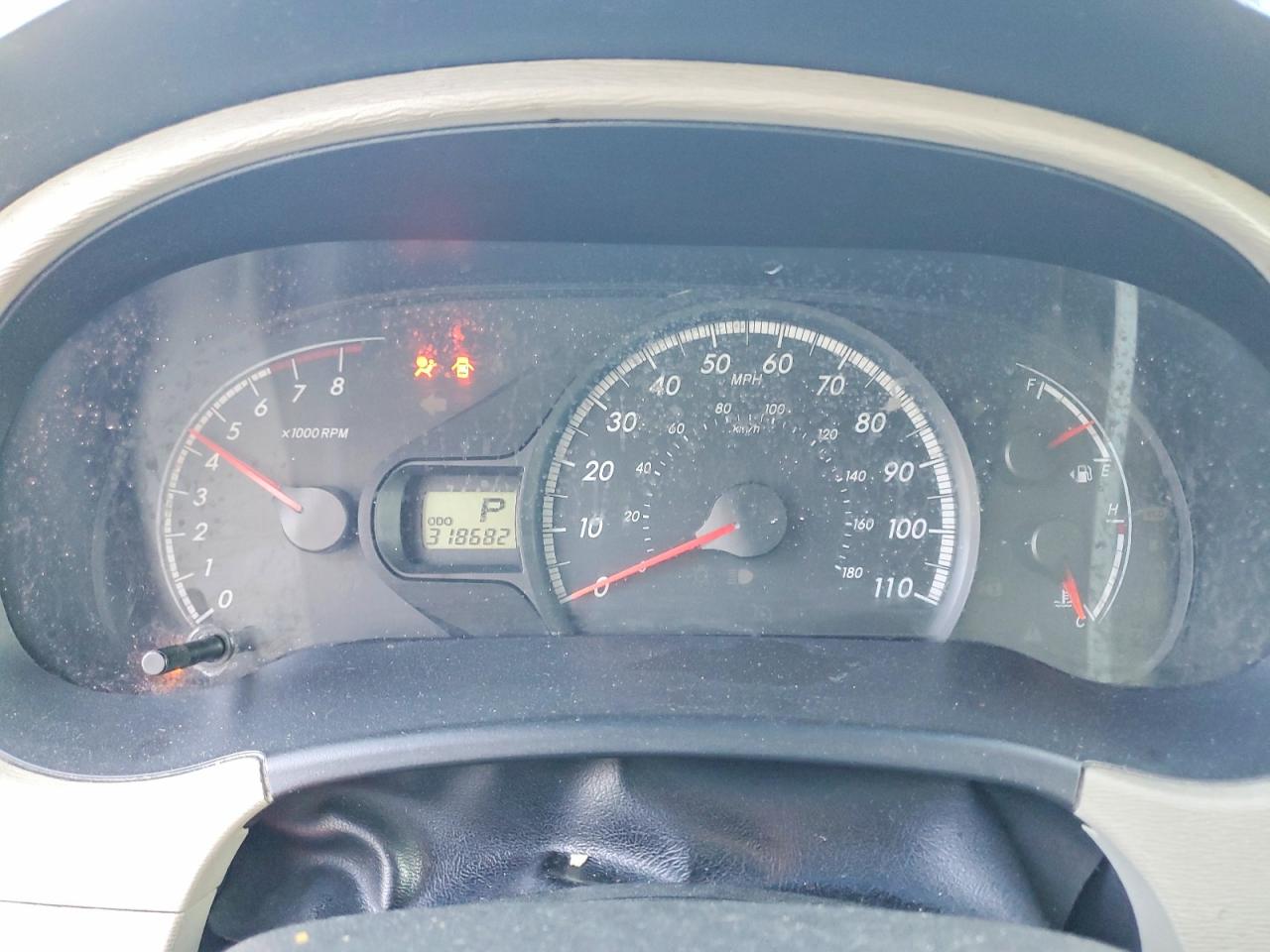 2014 TOYOTA SIENNA L 7-PASSENGER photo 25