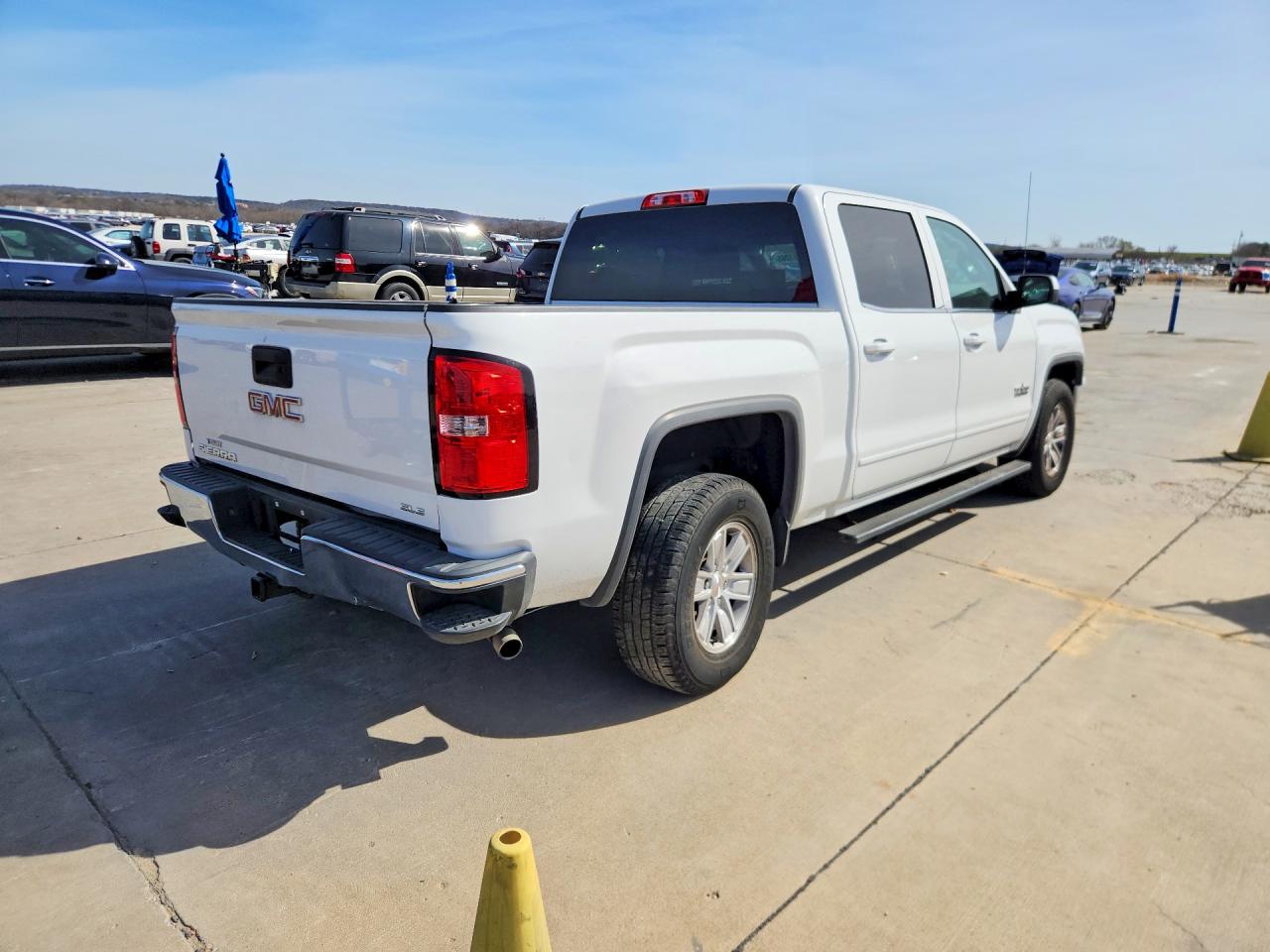 2014 GMC SIERRA C1500 SLE photo 7