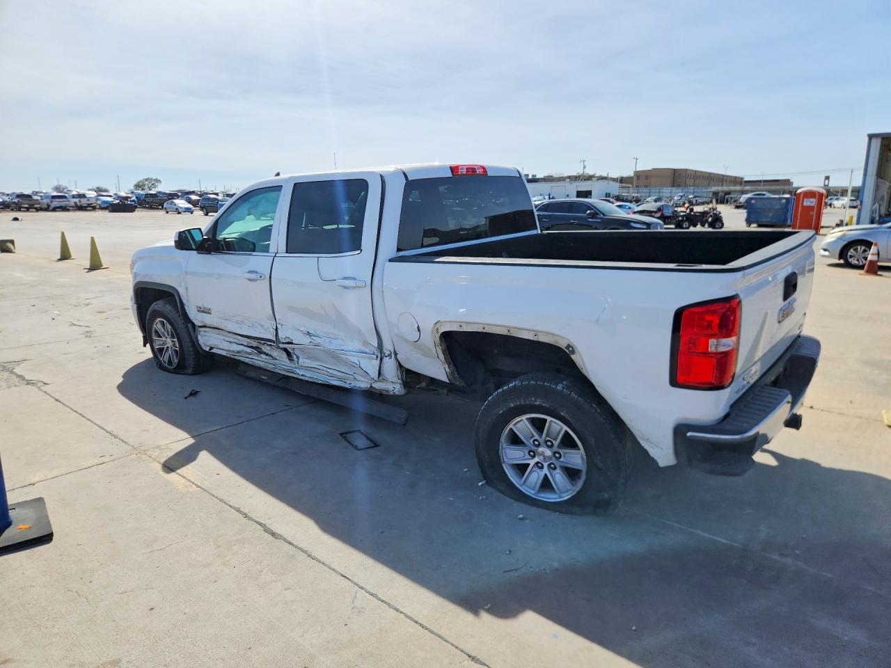 2014 GMC SIERRA C1500 SLE photo 4